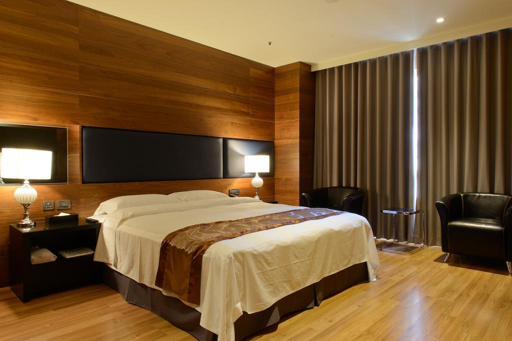 Grand Crystal Hotel Hsinchu Habitación foto