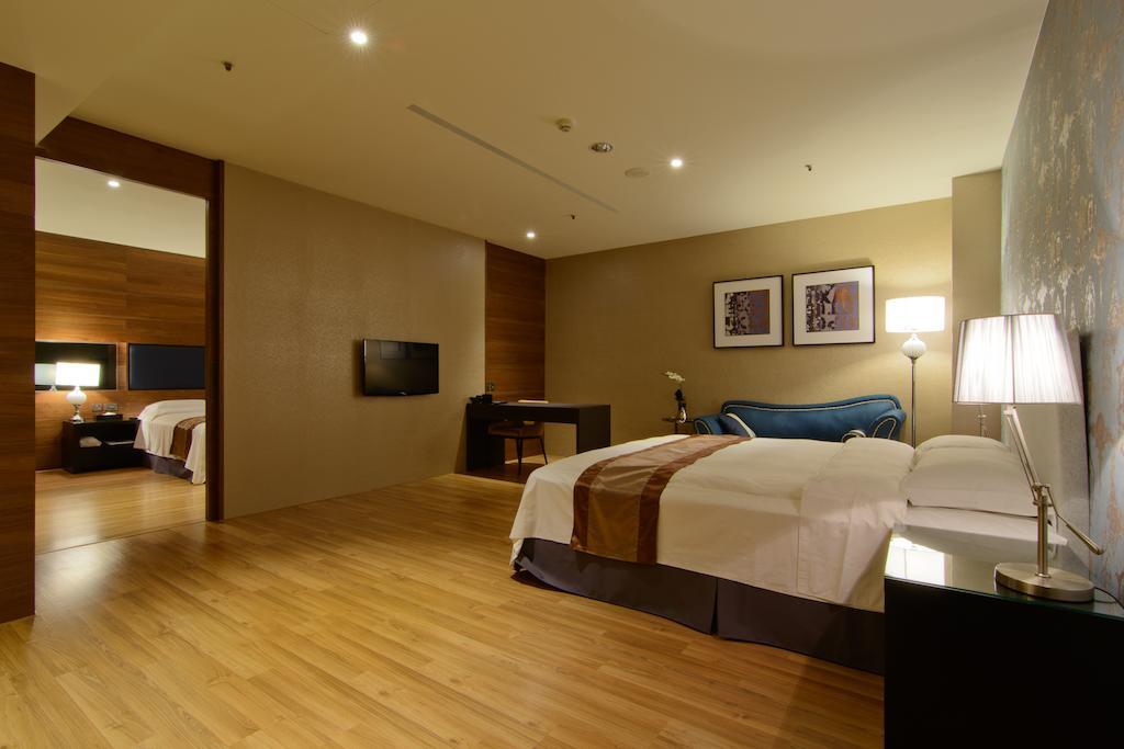 Grand Crystal Hotel Hsinchu Habitación foto
